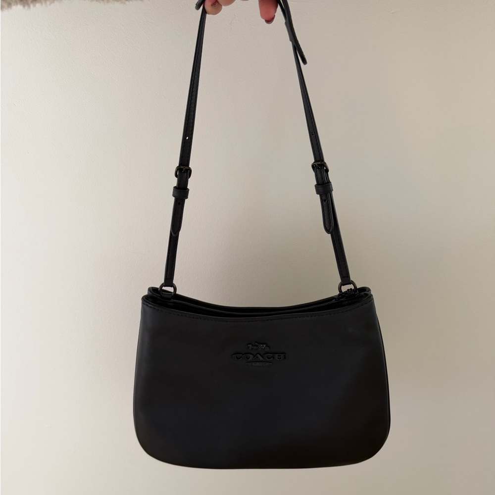 Coach Black Leather Shoulder Bag